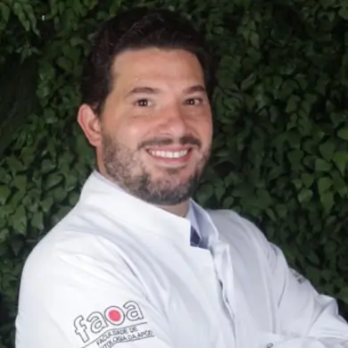 Dr. Gustavo Telesi Galafassi